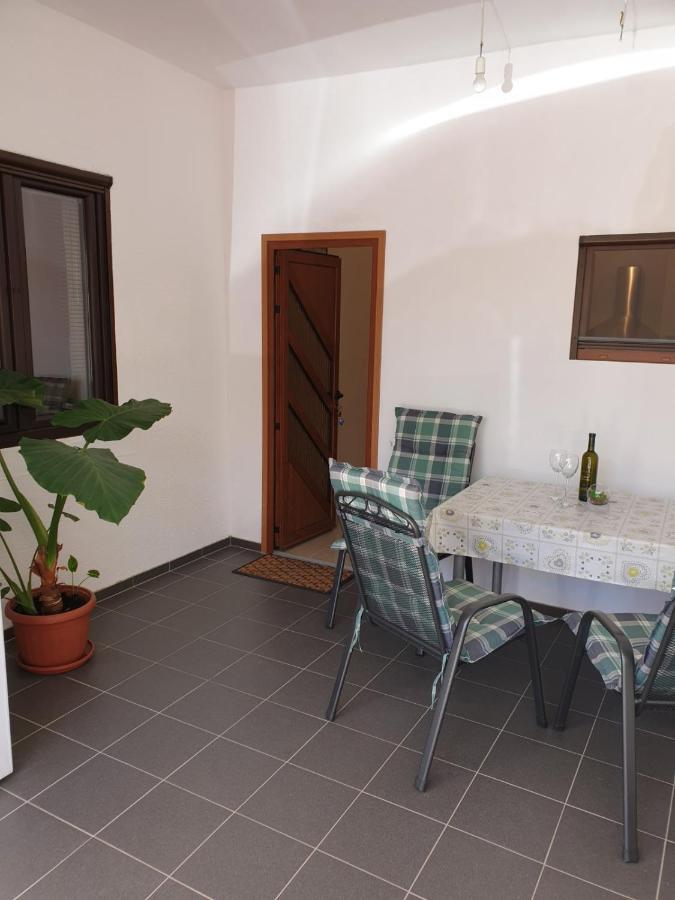 Ferienwohnung Vito Starigrad Paklenica Exterior foto