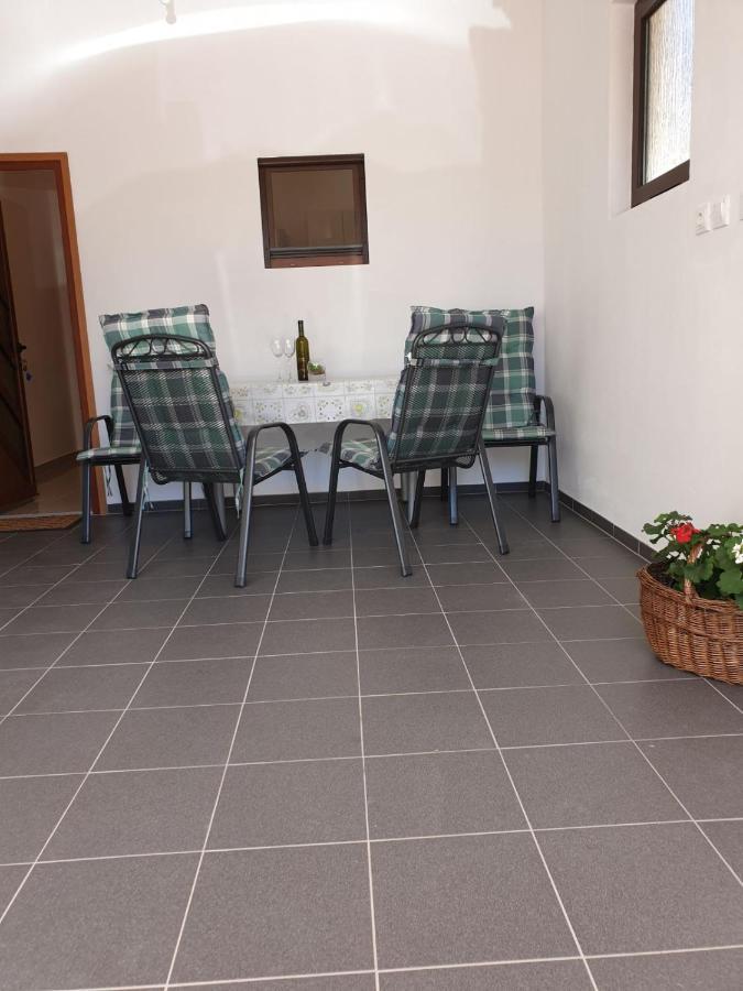 Ferienwohnung Vito Starigrad Paklenica Exterior foto