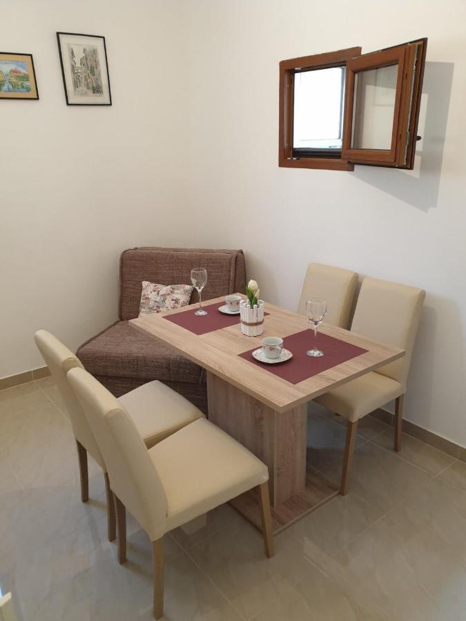Ferienwohnung Vito Starigrad Paklenica Exterior foto